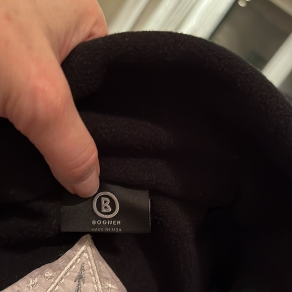 BOGNER VNTG Wolf Fleece, 1/4 Zip Embroidered, Zip Pockets - Picture 6 of 6